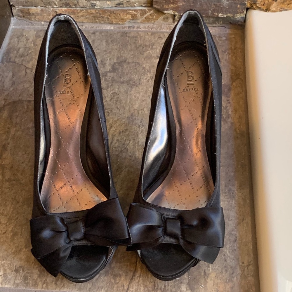 Bakers Black Satin Heel